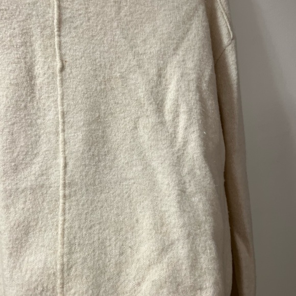 Banana Republic Merino Blend Mock Neck Cream Sweater - Picture 4 of 6